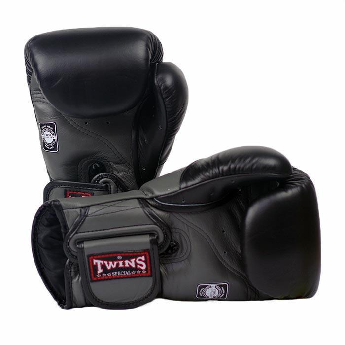 Twins BG6 boxing gloves