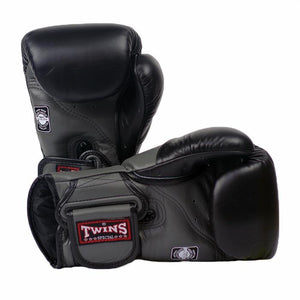 Twins BG6 boxing gloves